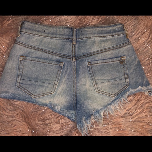 Kendall and Kylie Studded High Rise Cutoff Shorts - Picture 3 of 7